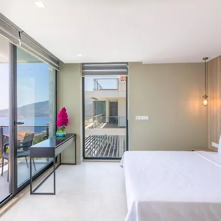 Sleeps 8 With Pool Air Con And Wifi Villa