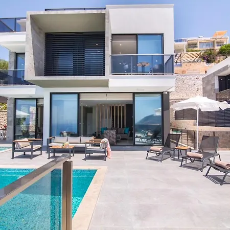 Sleeps 8 With Pool Air Con And Wifi Villa