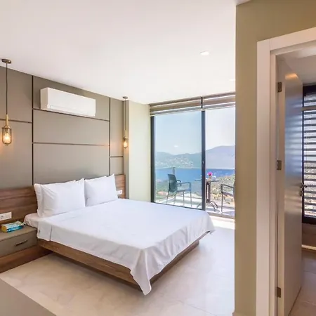 Villa Sleeps 8 With Pool Air Con And Wifi *