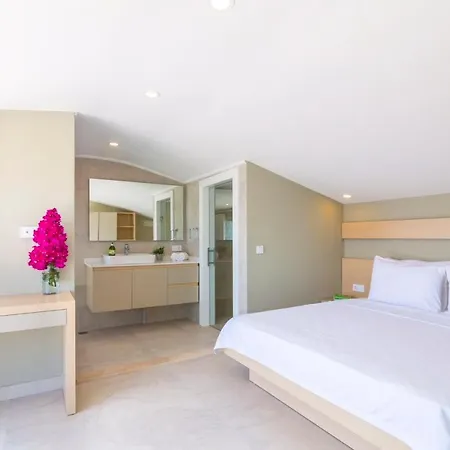 Villa Sleeps 8 With Pool Air Con And Wifi *